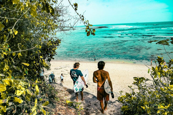 From Dawn Patrol to Sunset Bliss: A Day in the Life of a Panamanian Surfer